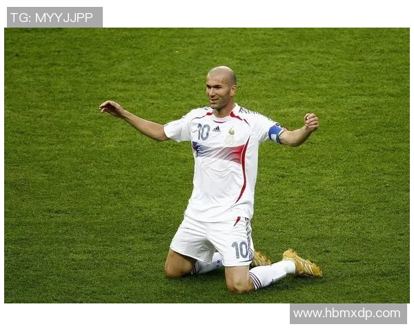 齐达内：从球场传奇到足坛导师的华丽转身与不朽影响